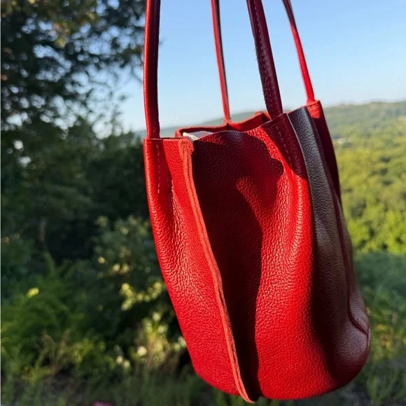 New Chili Red Devan by Portland Leather - Picture 4 of 7